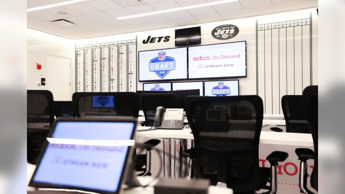 Many NFL teams, such as the New York Jets, face many issues in the NFL Draft that lead to many “busts.” 
What leads to such disappointing draft picks, and how can teams optimize their success? (Source: New York Jets)